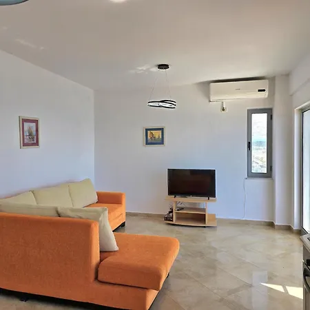 Apartment In Durres Near Sandy Beach 아파트 *
